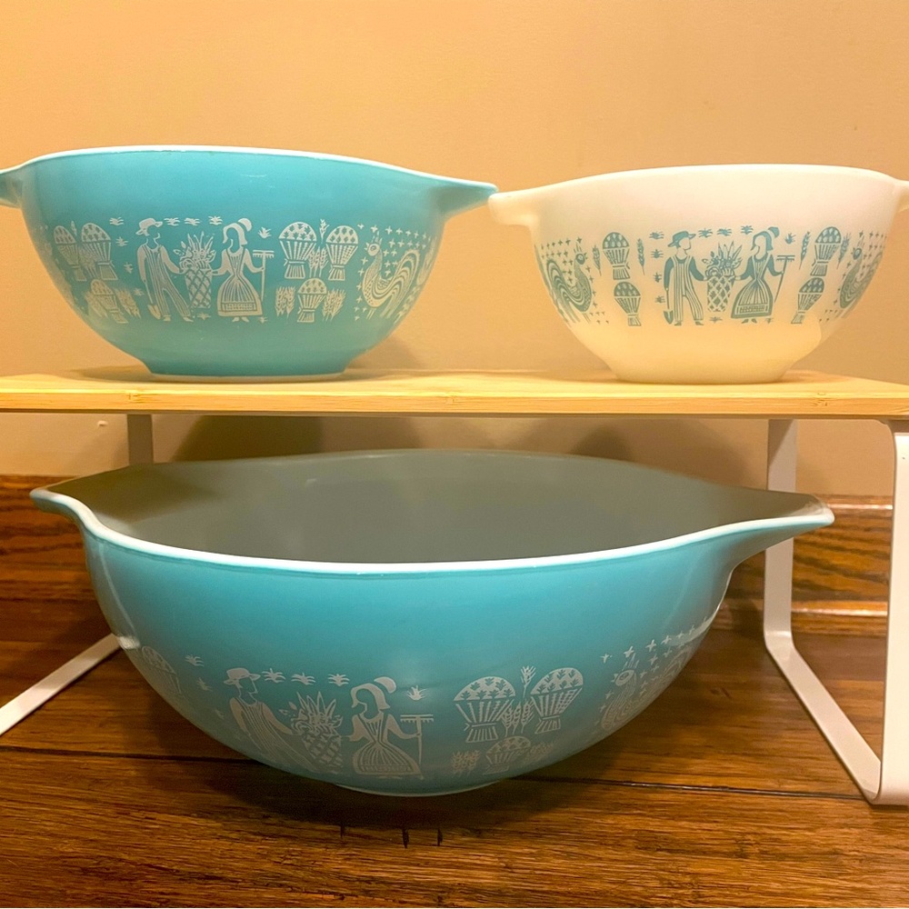 Excellent Condition Vintage Set Pyrex Butterprint Amish Cinderella Nesting Bowls